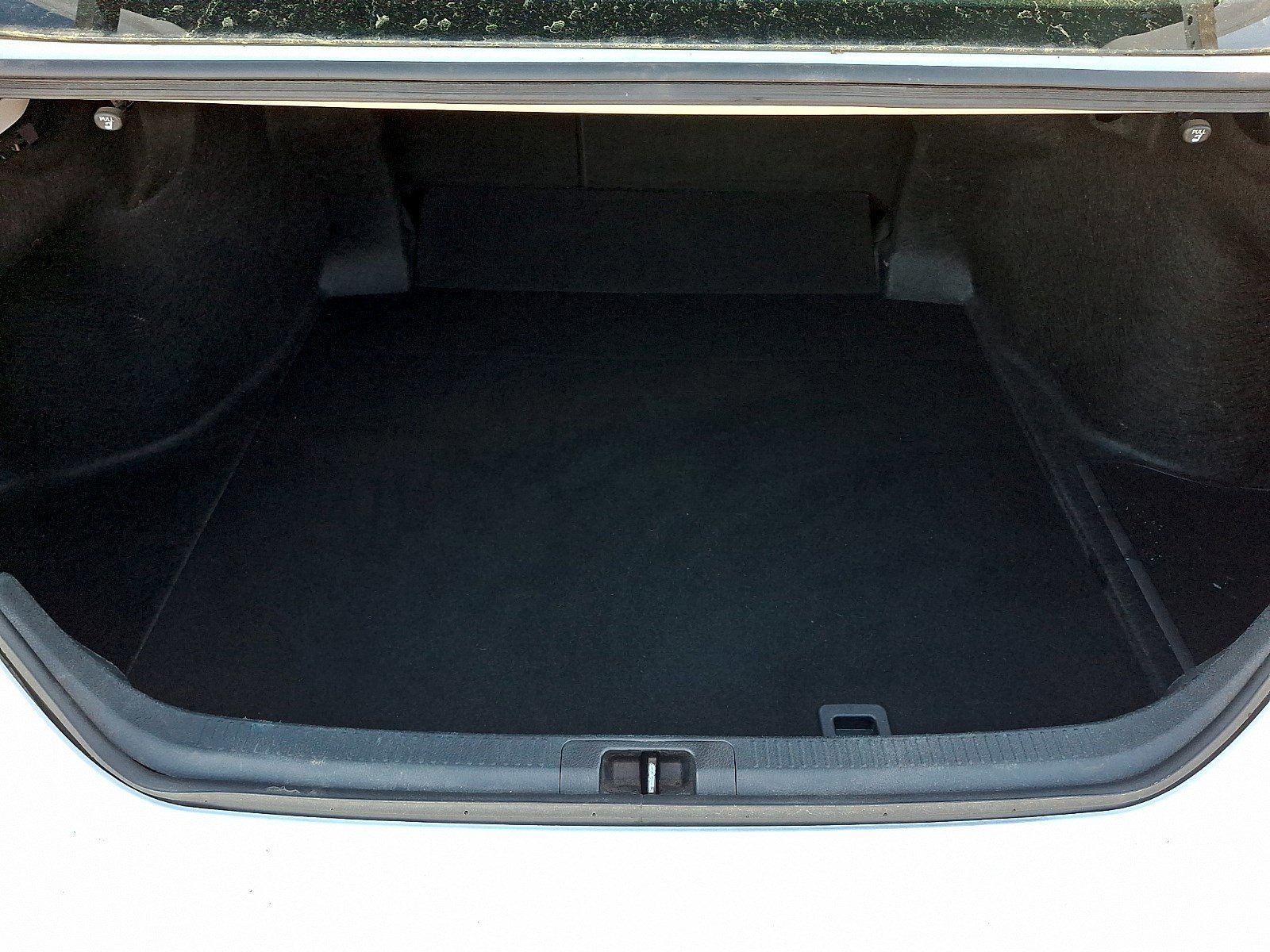 Used 2025 Toyota Camry SE FWD image 28