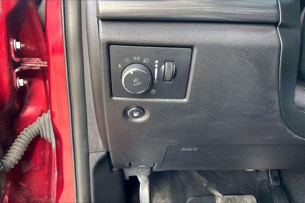 Used 2021 Jeep Grand Cherokee Laredo X image 33