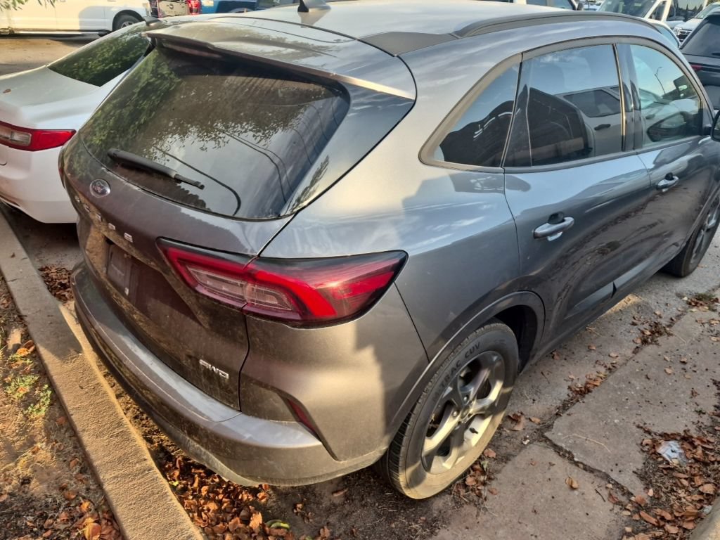 Certified 2024 Ford Escape ST-Line AWD/4WD image 13