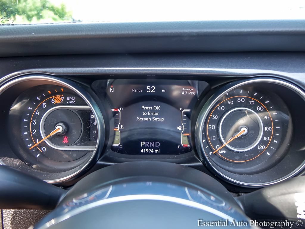 Used 2023 Jeep Wrangler Unlimited Sahara AWD/4WD image 13