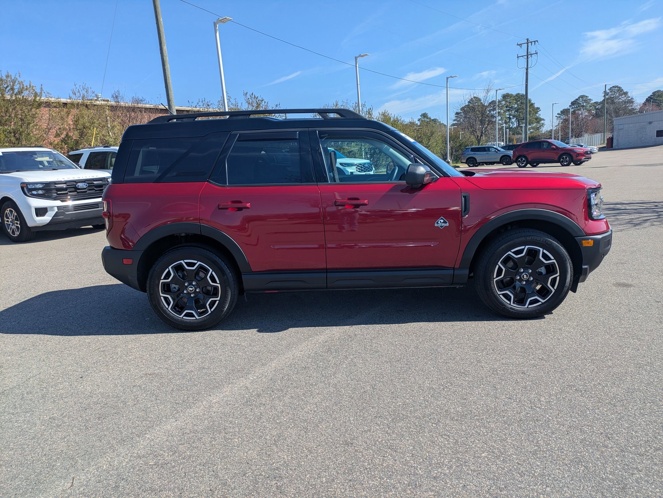 Certified 2025 Ford Bronco Sport Outer Banks w/ Outer Banks Tech Package+ image 6