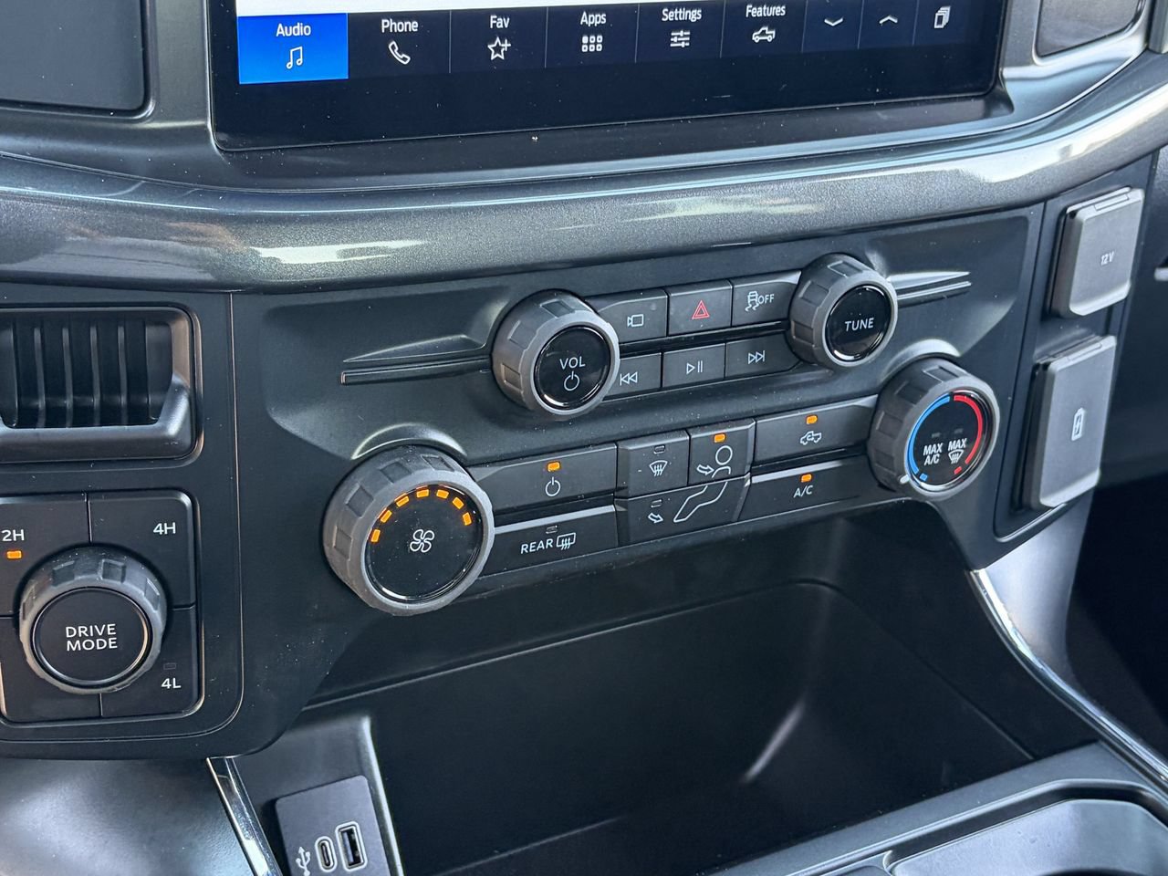 Certified 2026 Ford F150 STX w/ Equipment Group 200A AWD/4WD image 29