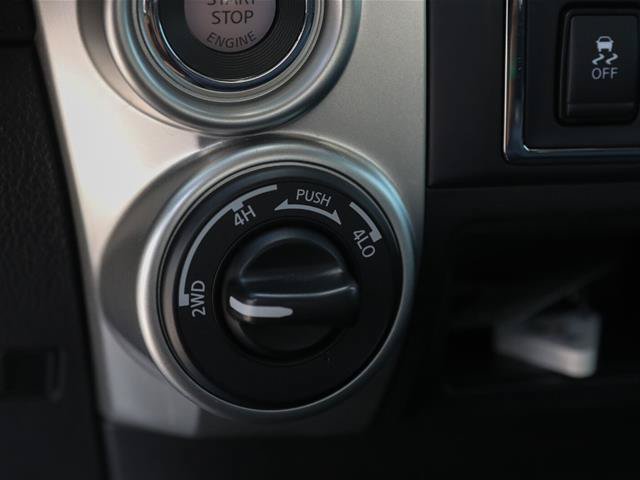 Used 2021 Nissan Titan SV AWD/4WD image 33