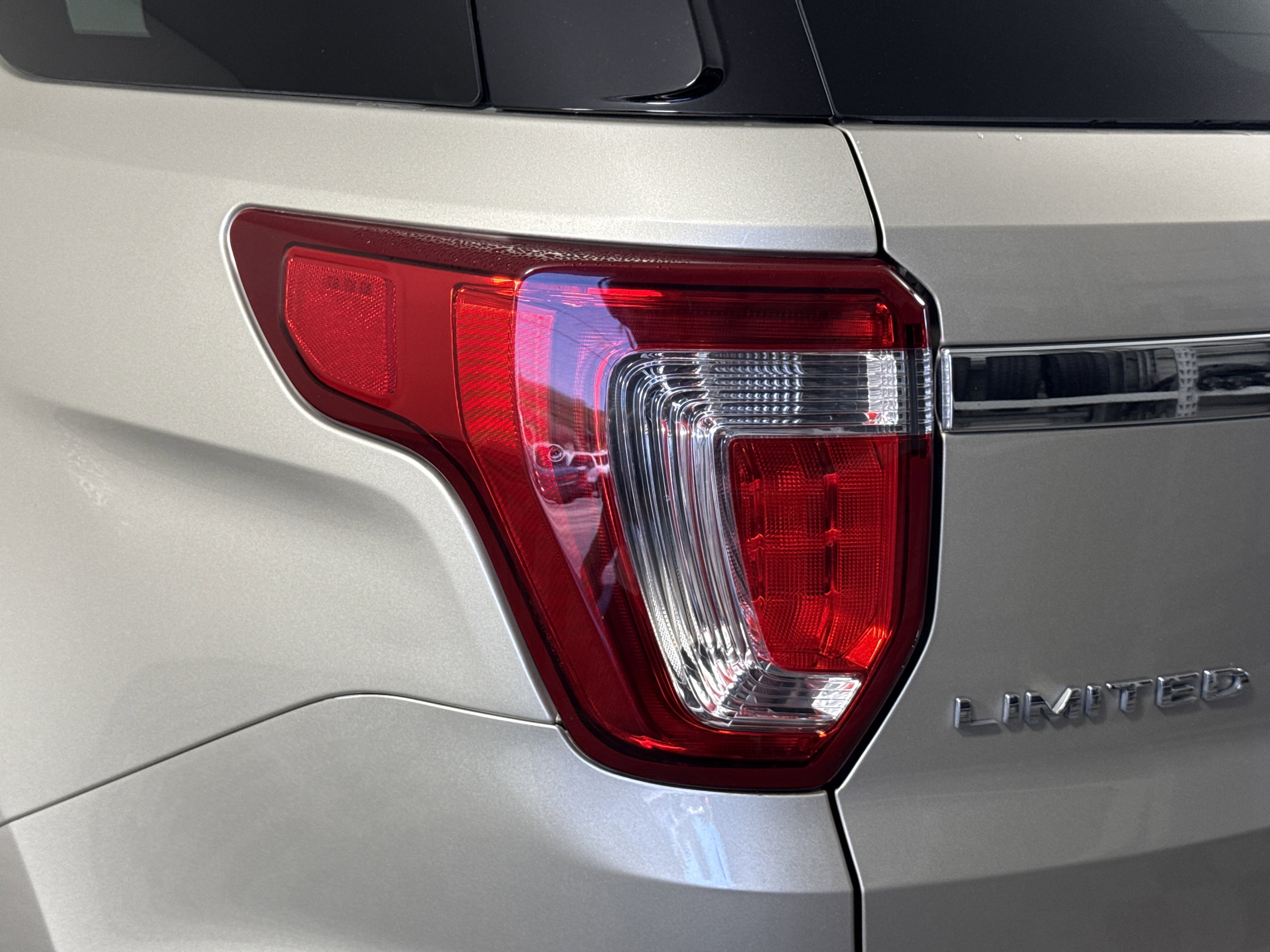 Certified 2017 Ford Explorer Limited w/ Equipment Group 301A image 8