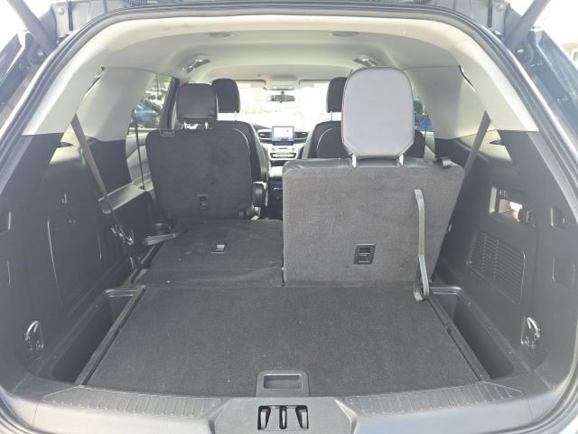 Certified 2023 Ford Explorer XLT w/ Equipment Group 202A AWD/4WD image 18