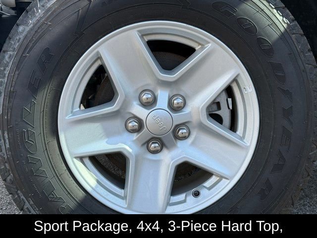 Used 2023 Jeep Gladiator Sport AWD/4WD image 10