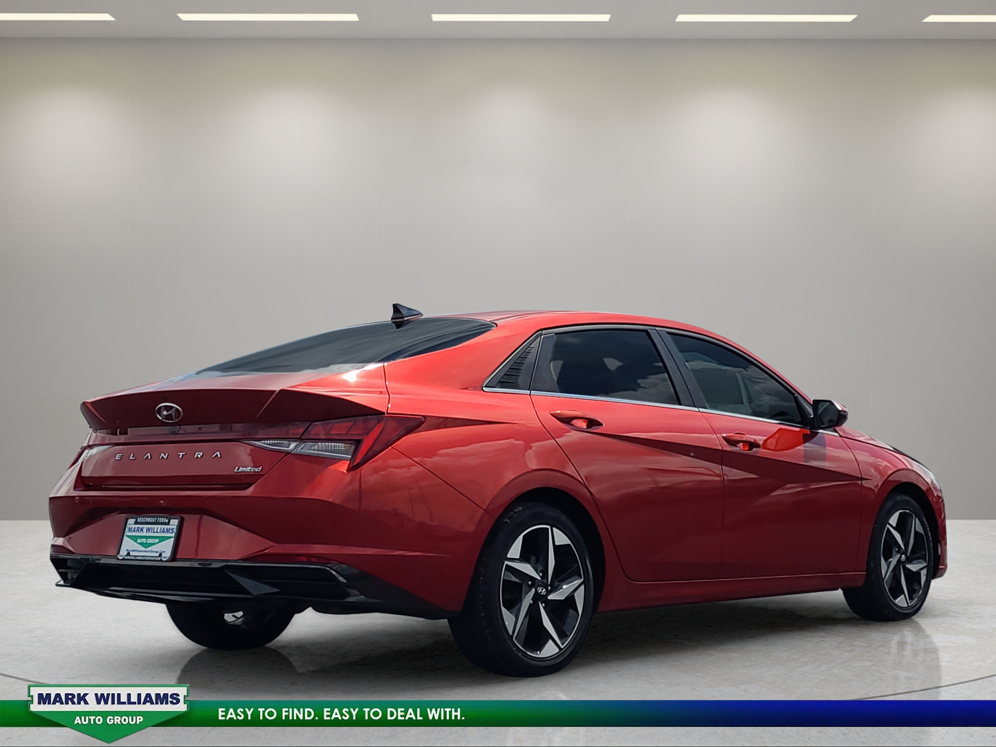 Used 2022 Hyundai Elantra Limited w/ Cargo Package FWD image 4