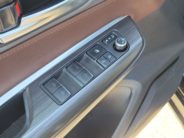Used 2023 Toyota Venza XLE AWD/4WD image 22