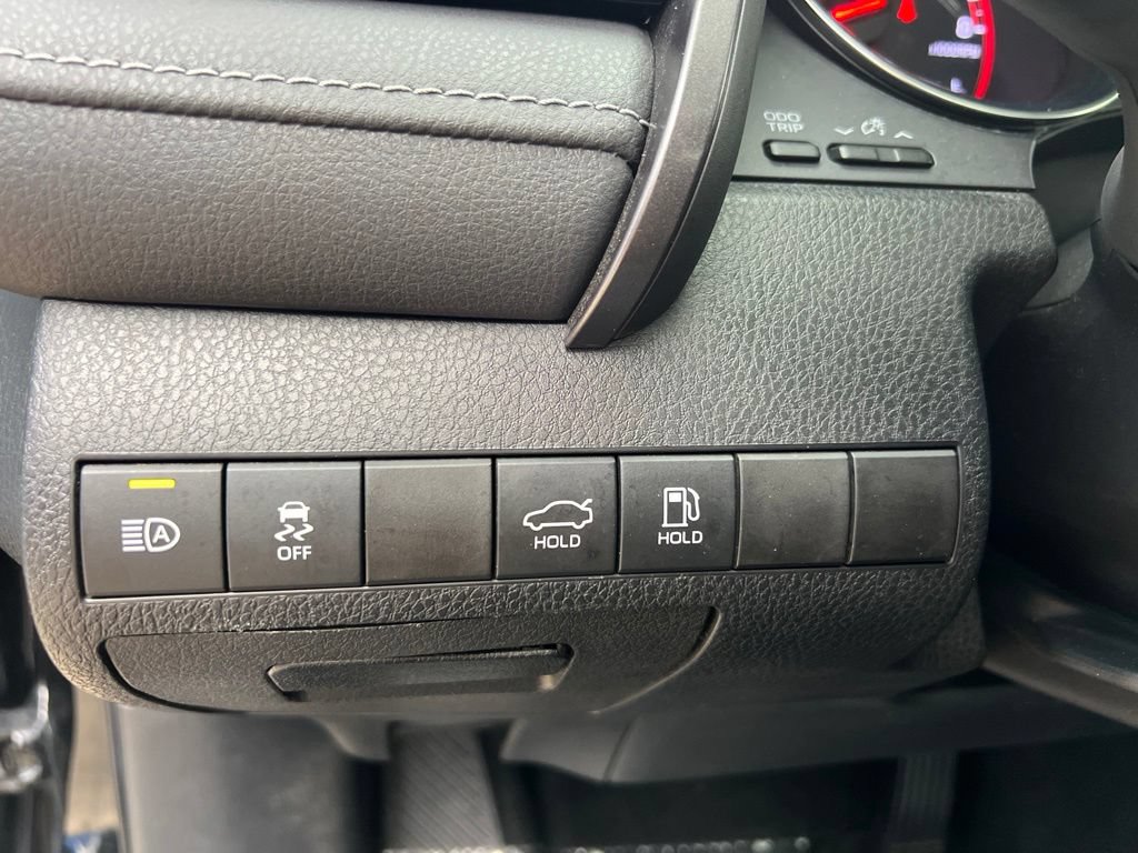 Used 2020 Toyota Camry XSE FWD image 24