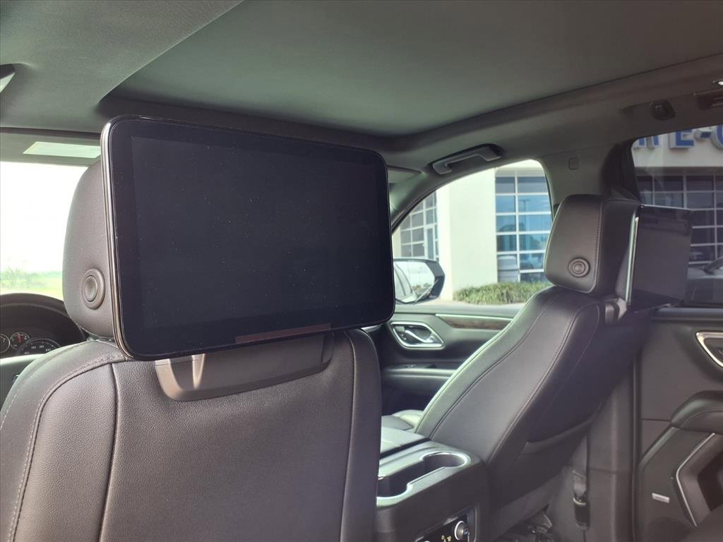 Used 2021 Chevrolet Tahoe Z71 w/ Luxury Package image 16