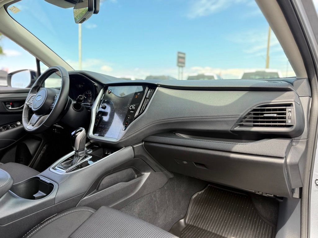 Used 2025 Subaru Legacy Premium AWD/4WD image 9
