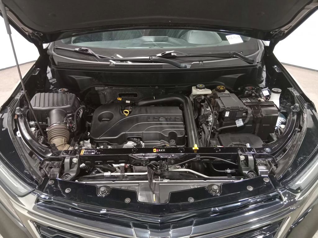 Used 2023 Chevrolet Equinox RS AWD/4WD image 10