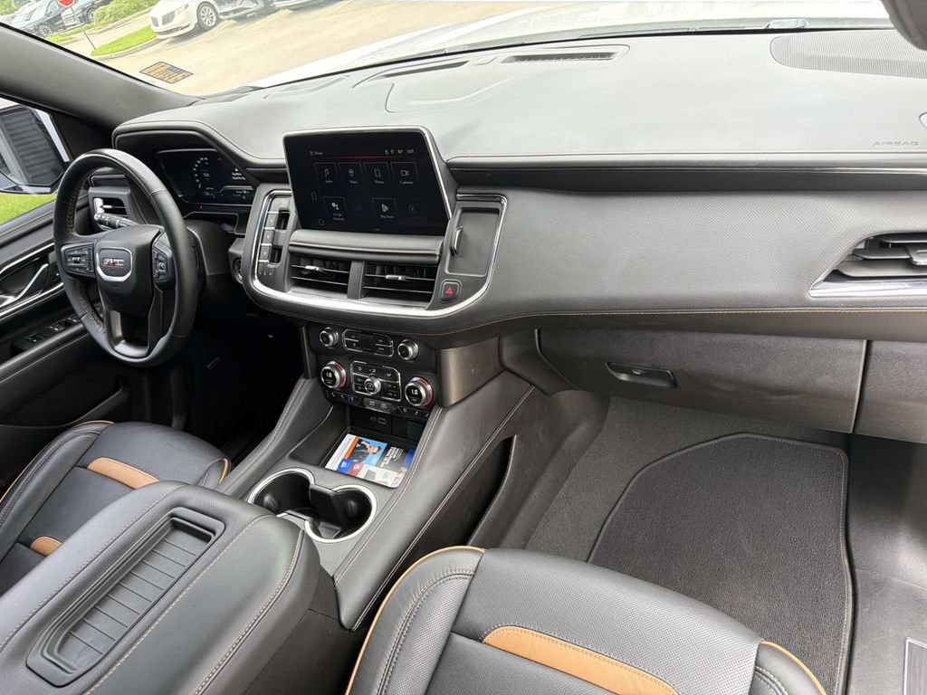 Used 2024 GMC Yukon AT4 AWD/4WD image 16