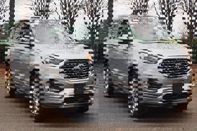 Certified 2024 Ford Edge Titanium w/ Titanium Elite Package image 7