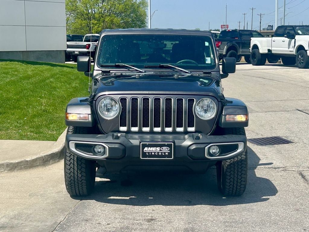 Used 2018 Jeep Wrangler Unlimited Sahara AWD/4WD image 8