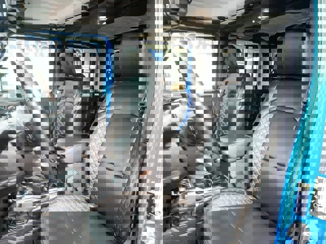 Used 2022 Jeep Gladiator Overland image 11