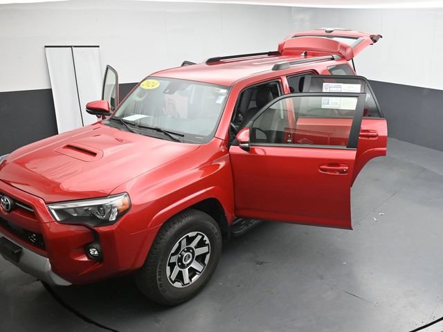 Used 2024 Toyota 4Runner TRD Off-Road Premium AWD/4WD image 36
