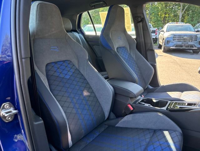 Used 2025 Volkswagen Golf R Black Edition AWD/4WD image 22