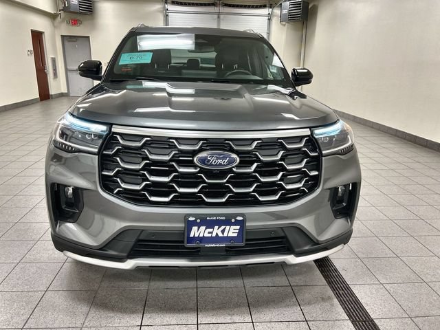 Certified 2025 Ford Explorer Platinum AWD/4WD image 2