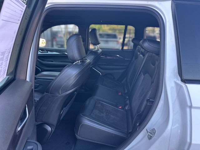 Used 2022 Jeep Grand Cherokee Altitude image 23