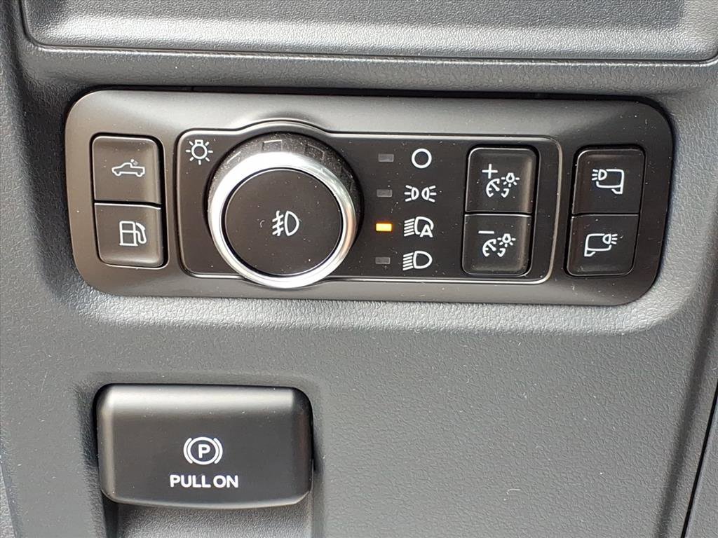 Certified 2025 Ford F150 XLT w/ Equipment Group 302A MID image 15