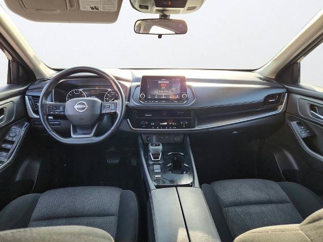 Used 2025 Nissan Rogue SV FWD image 20