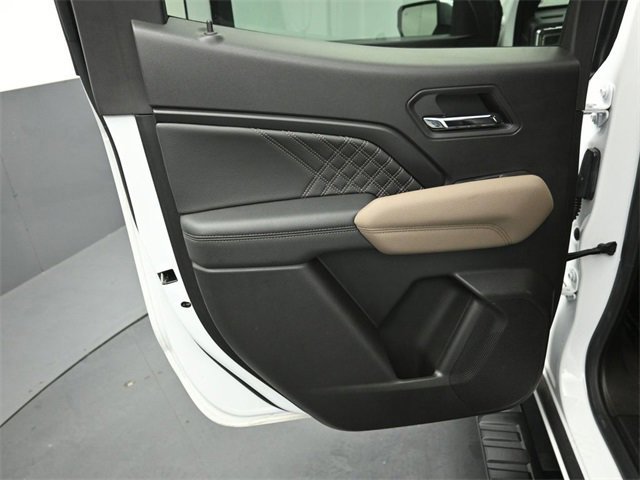 Used 2023 GMC Canyon Denali image 40