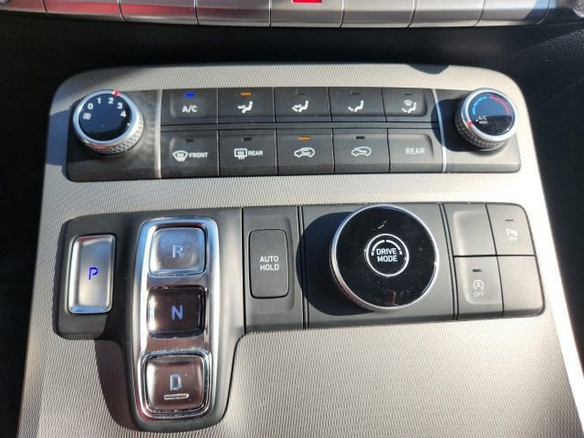 Used 2022 Hyundai Palisade SE image 24