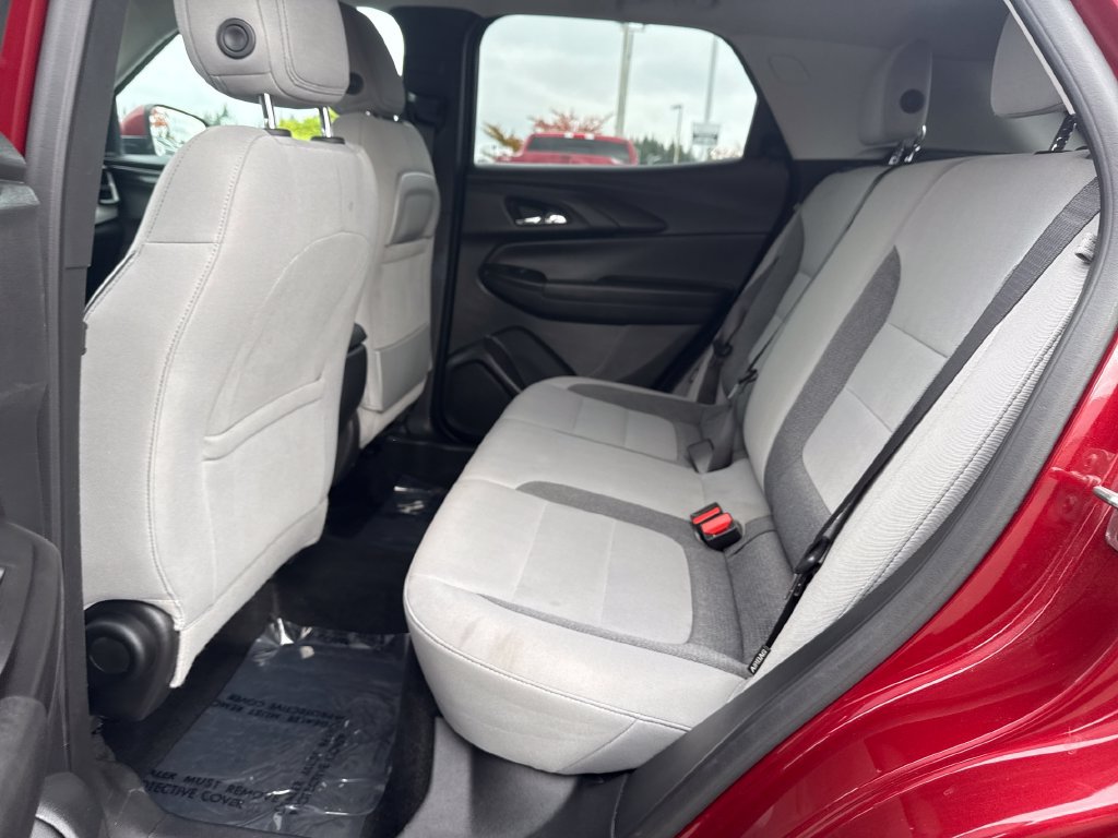 Used 2025 Chevrolet TrailBlazer LT AWD/4WD image 9