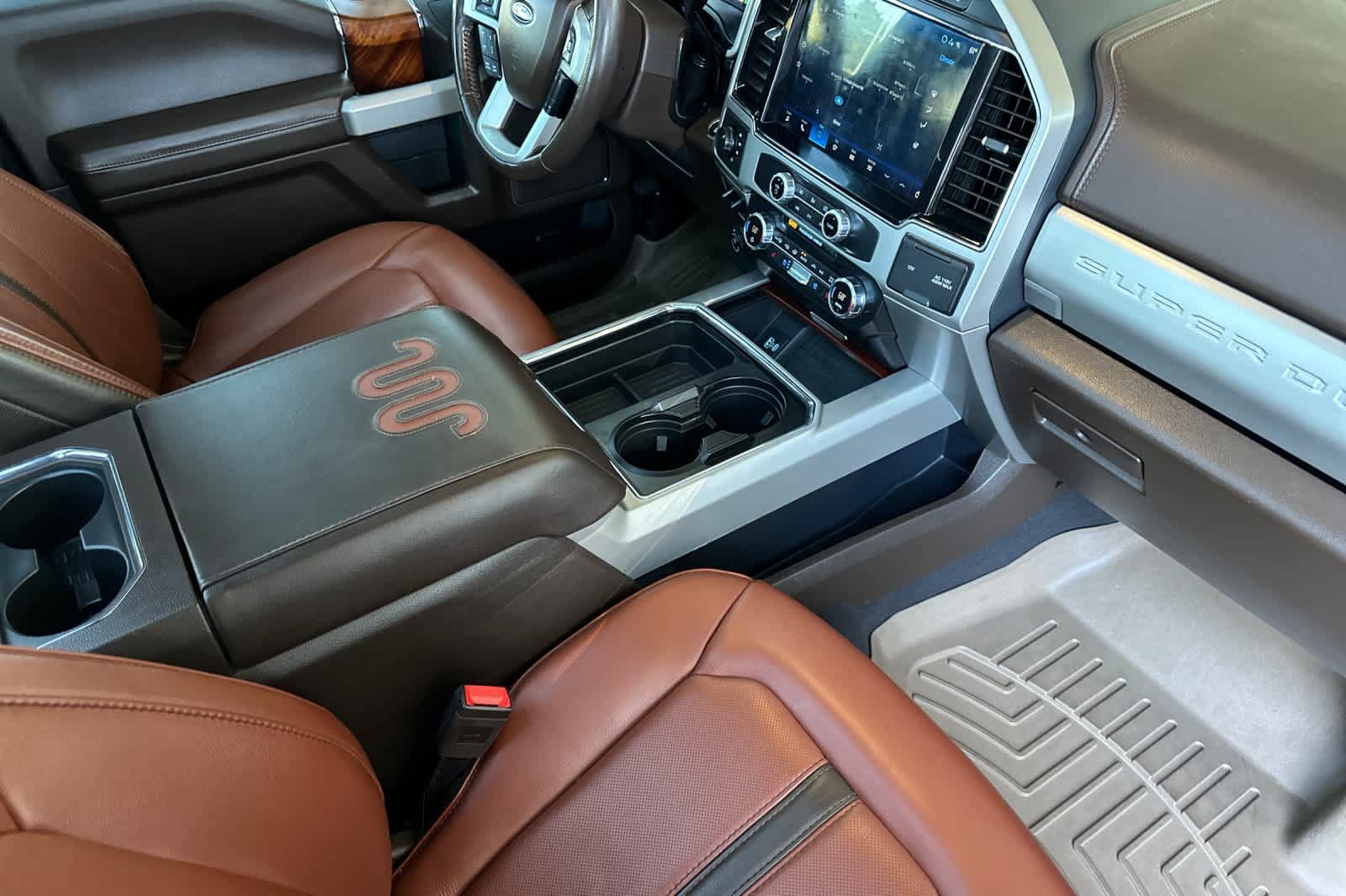 Certified 2022 Ford F350 King Ranch w/ King Ranch Ultimate Package AWD/4WD image 15