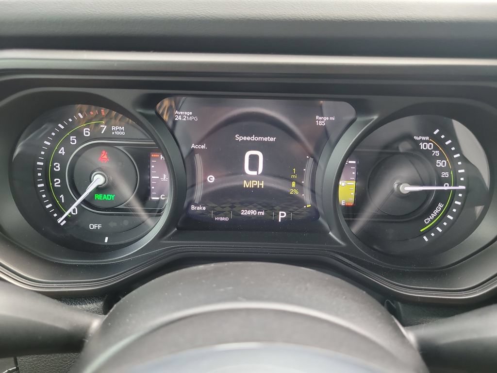 Used 2024 Jeep Wrangler Unlimited Sahara w/ Technology Group AWD/4WD image 29