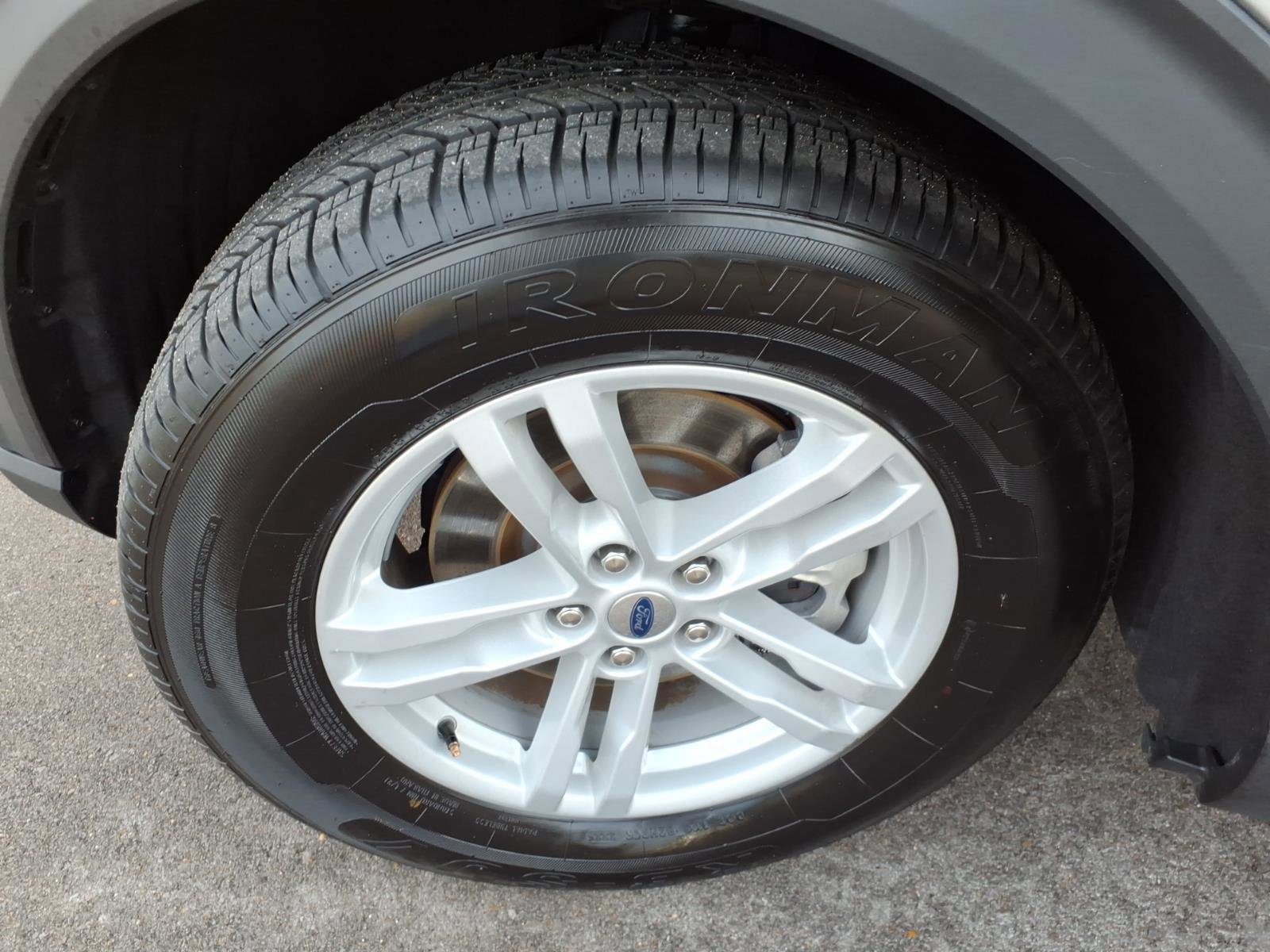 Certified 2024 Ford Explorer XLT w/ Equipment Group 202A image 9