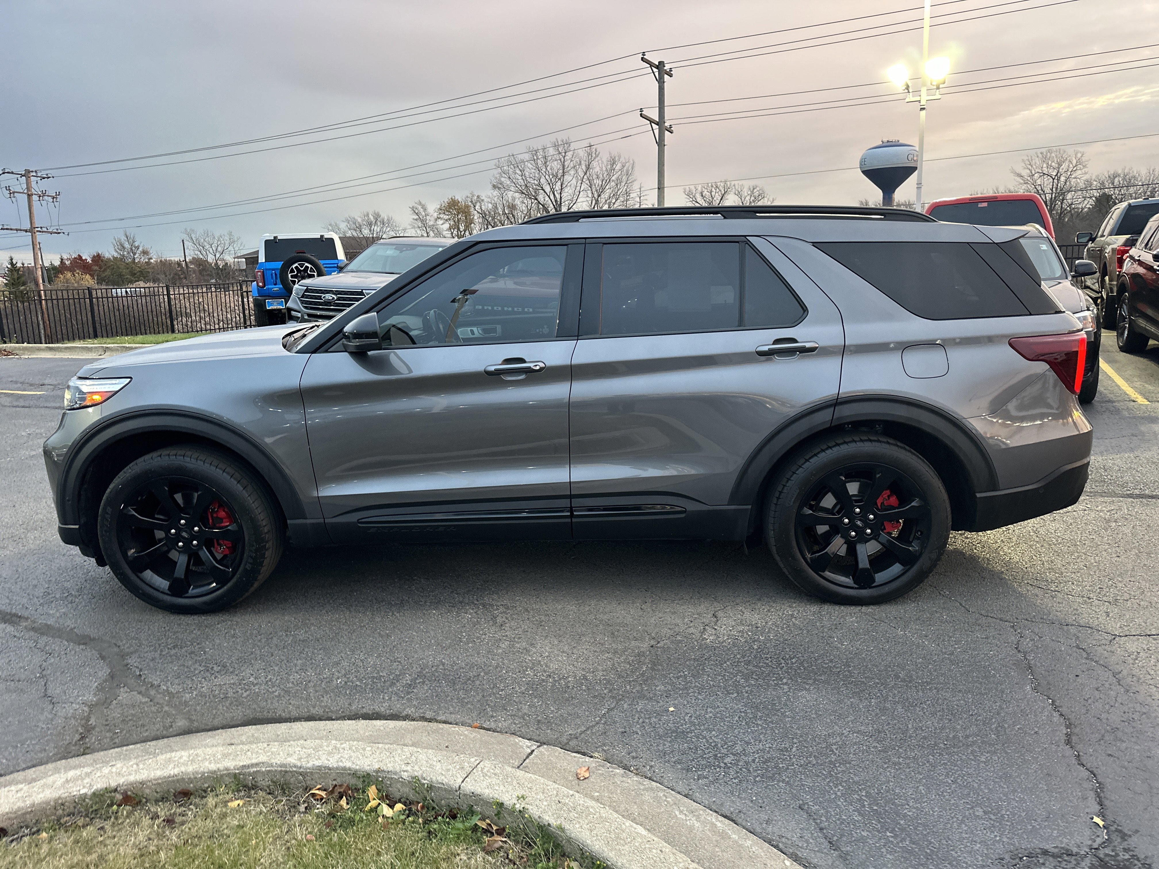 Certified 2021 Ford Explorer ST w/ Equipment Group 401A image 6