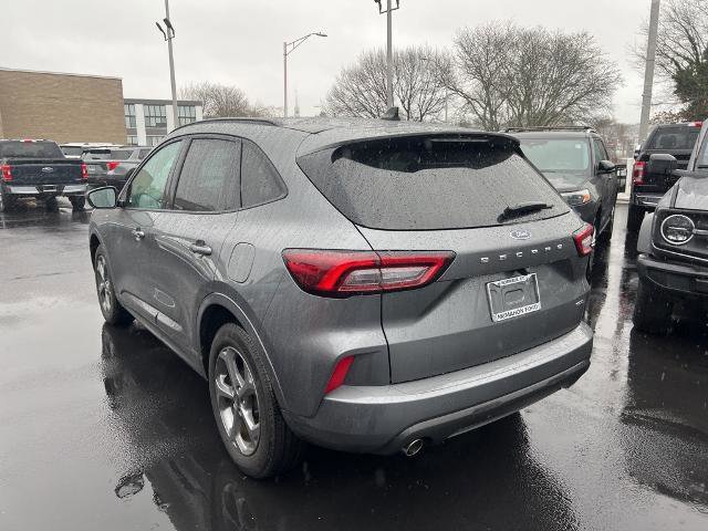 Certified 2023 Ford Escape ST-Line Select image 3
