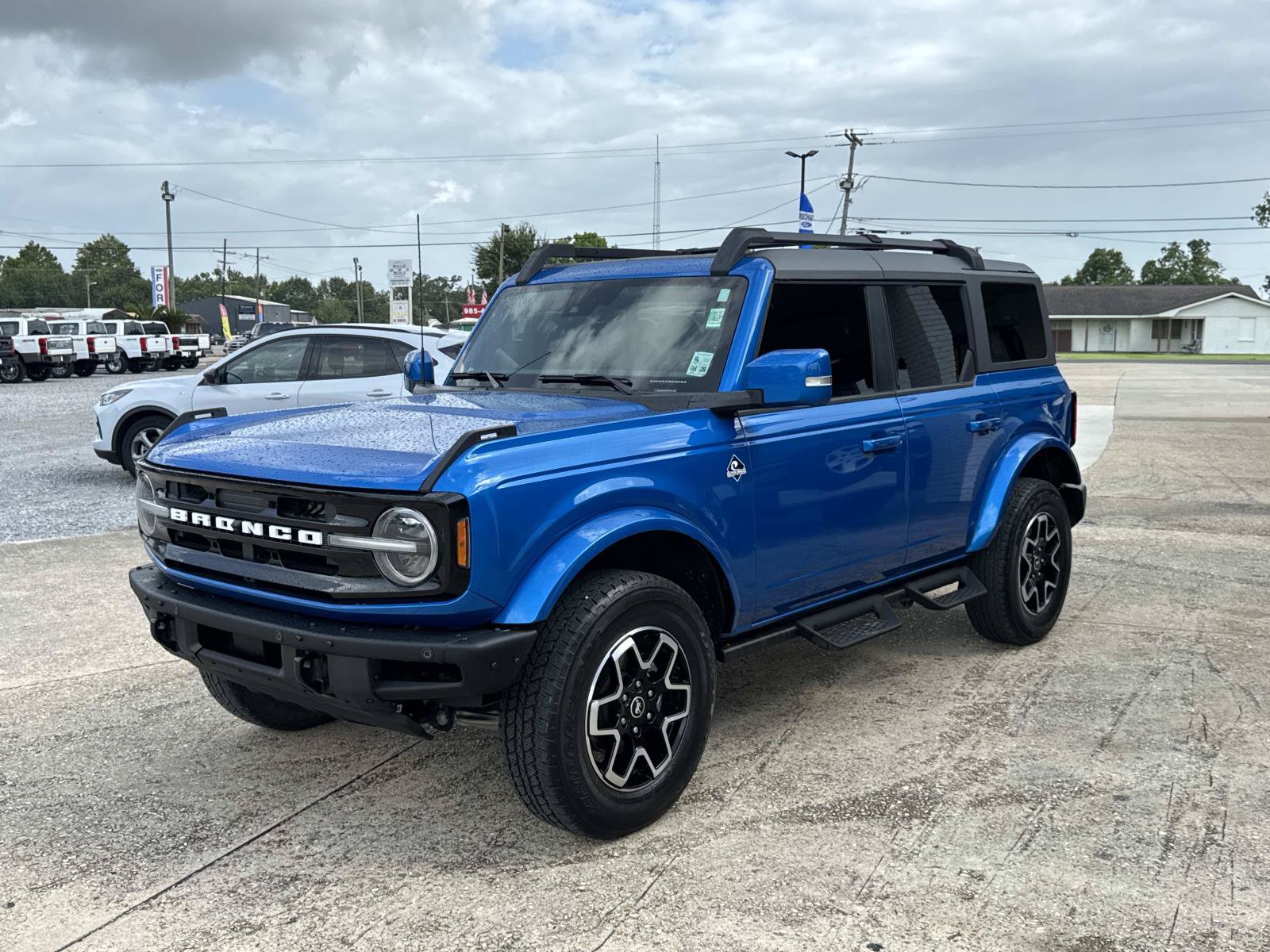 Certified 2024 Ford Bronco Outer Banks AWD/4WD image 3