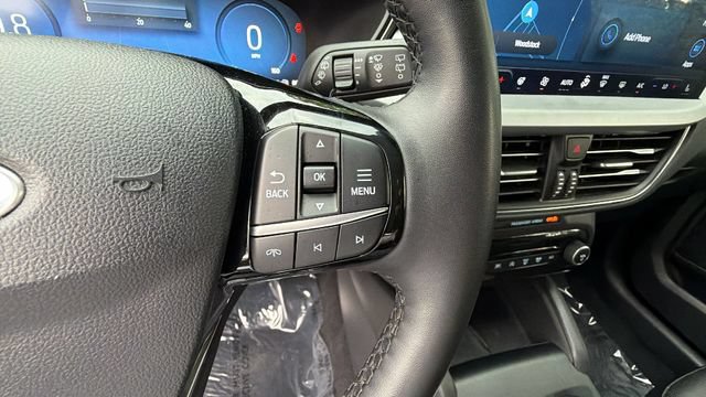 Certified 2024 Ford Escape Platinum AWD/4WD image 27