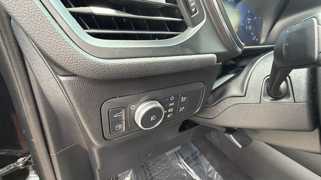 Certified 2022 Ford Escape Titanium FWD image 19