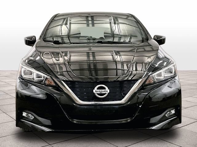 Used 2019 Nissan Leaf SV w/ SV Technology Package FWD image 3