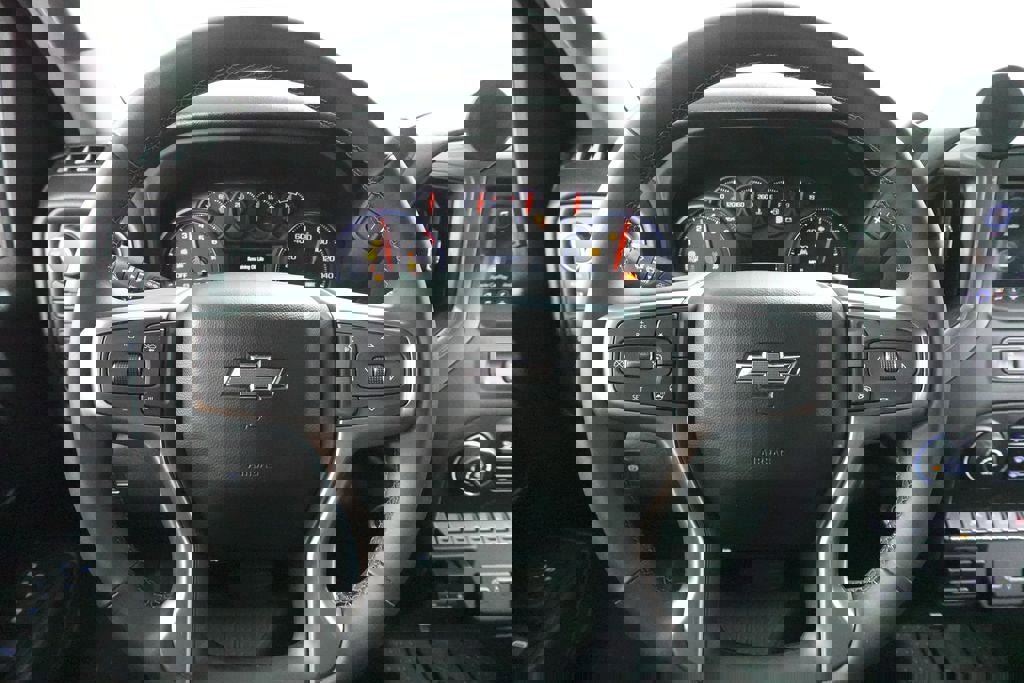 Used 2023 Chevrolet Silverado 1500 Custom w/ Rally Edition AWD/4WD image 12