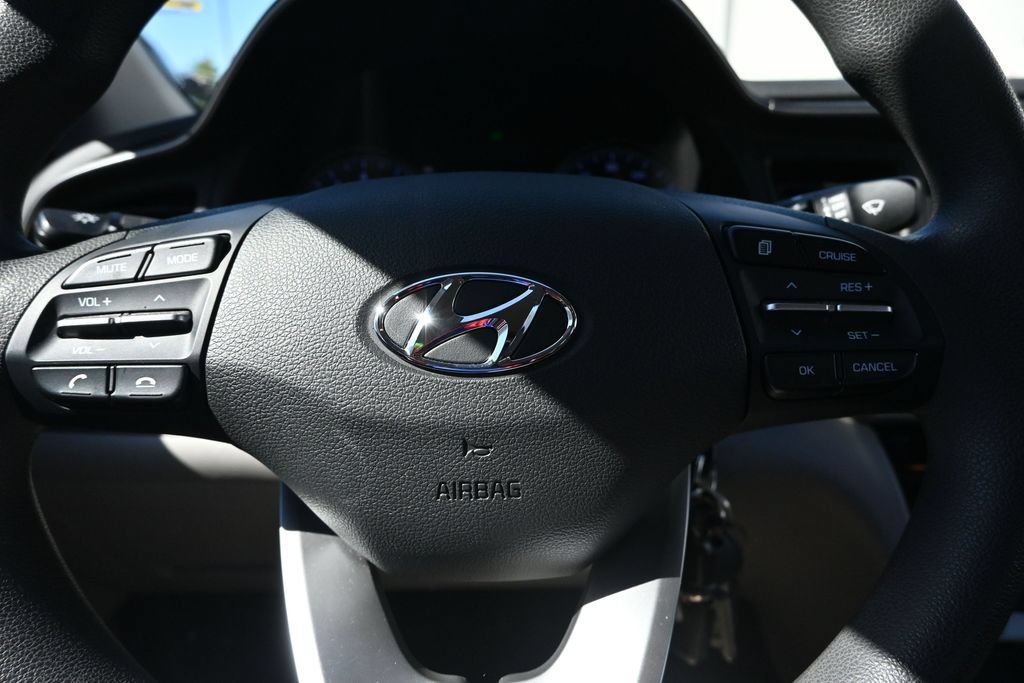 Used 2020 Hyundai Elantra SE FWD image 33