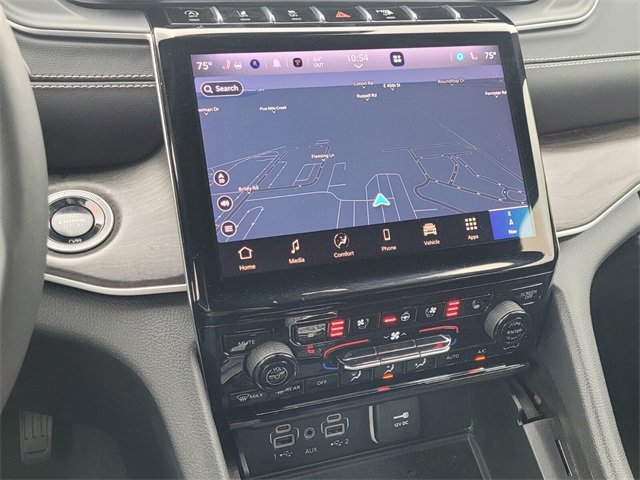 Used 2024 Jeep Grand Cherokee L Limited w/ Luxury Tech Group II image 21