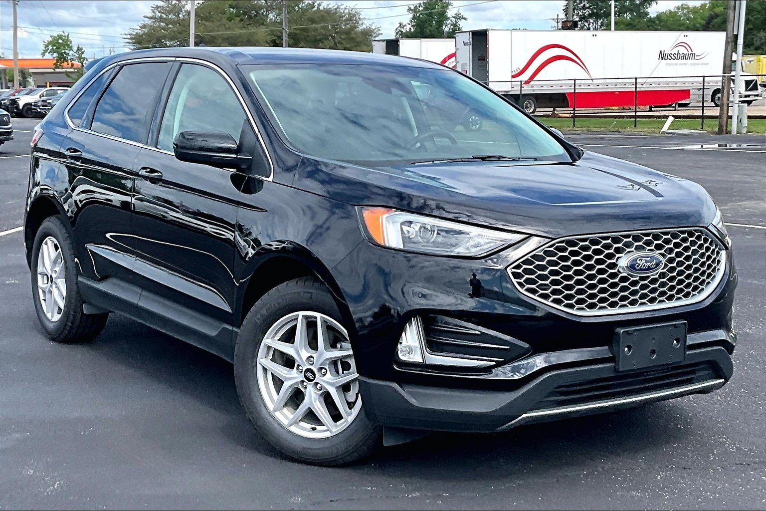 Certified 2024 Ford Edge SEL w/ Convenience Package AWD/4WD image 36