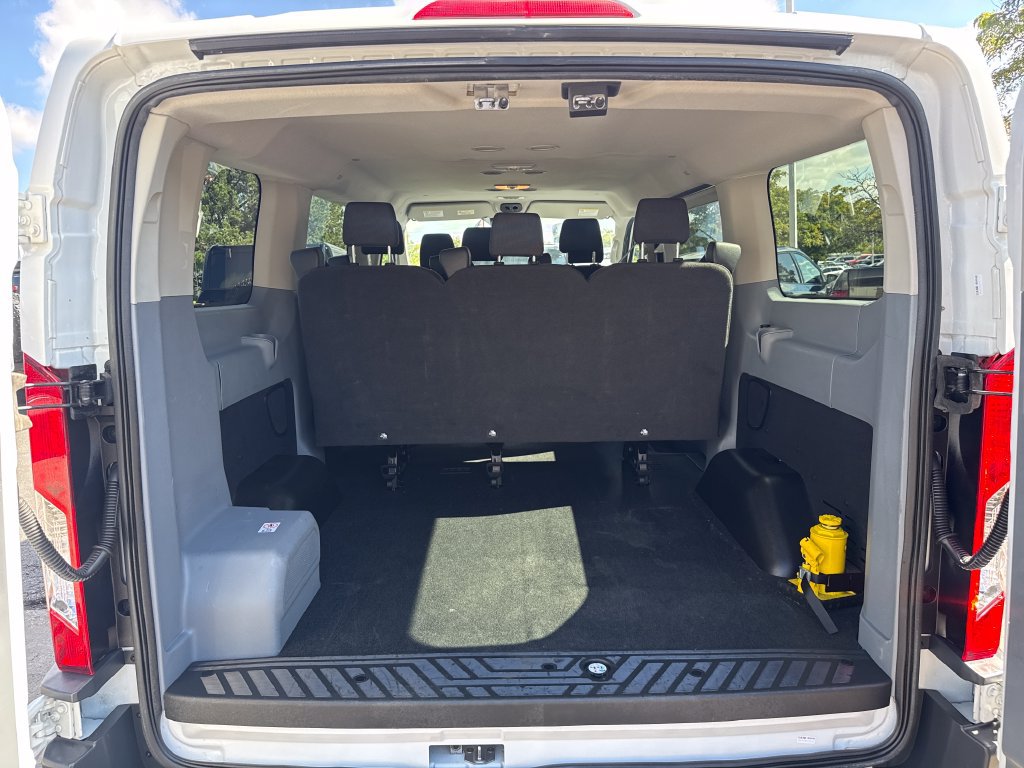 Certified 2018 Ford Transit 150 XL RWD image 25