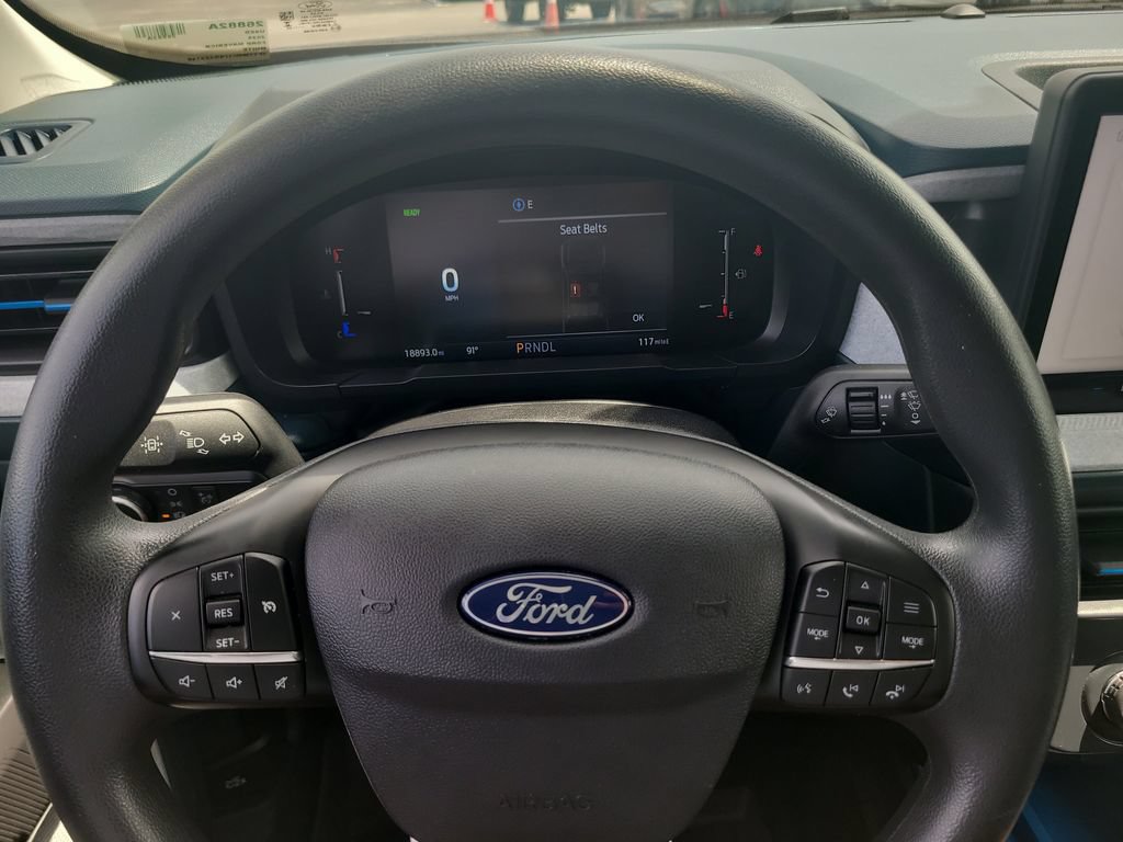 Certified 2025 Ford Maverick XLT FWD image 25