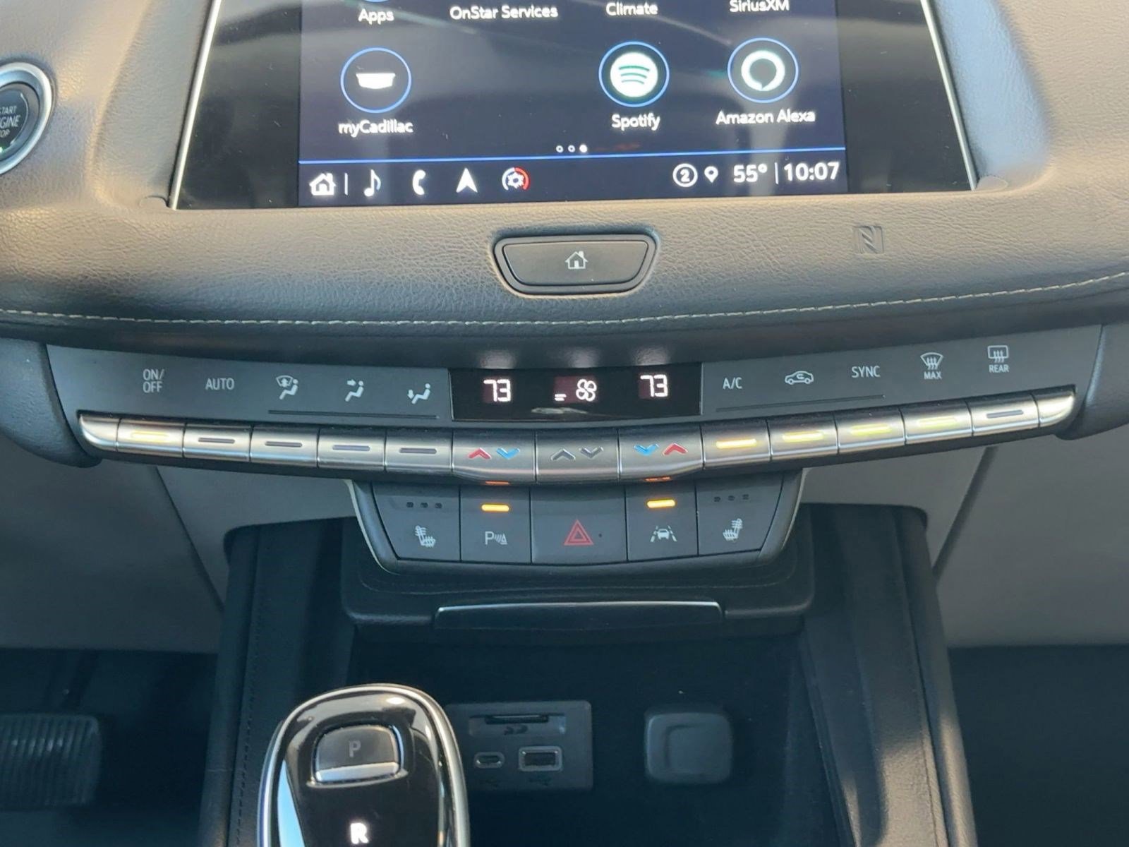 Used 2021 Cadillac XT4 Luxury w/ Cold Weather Package image 17