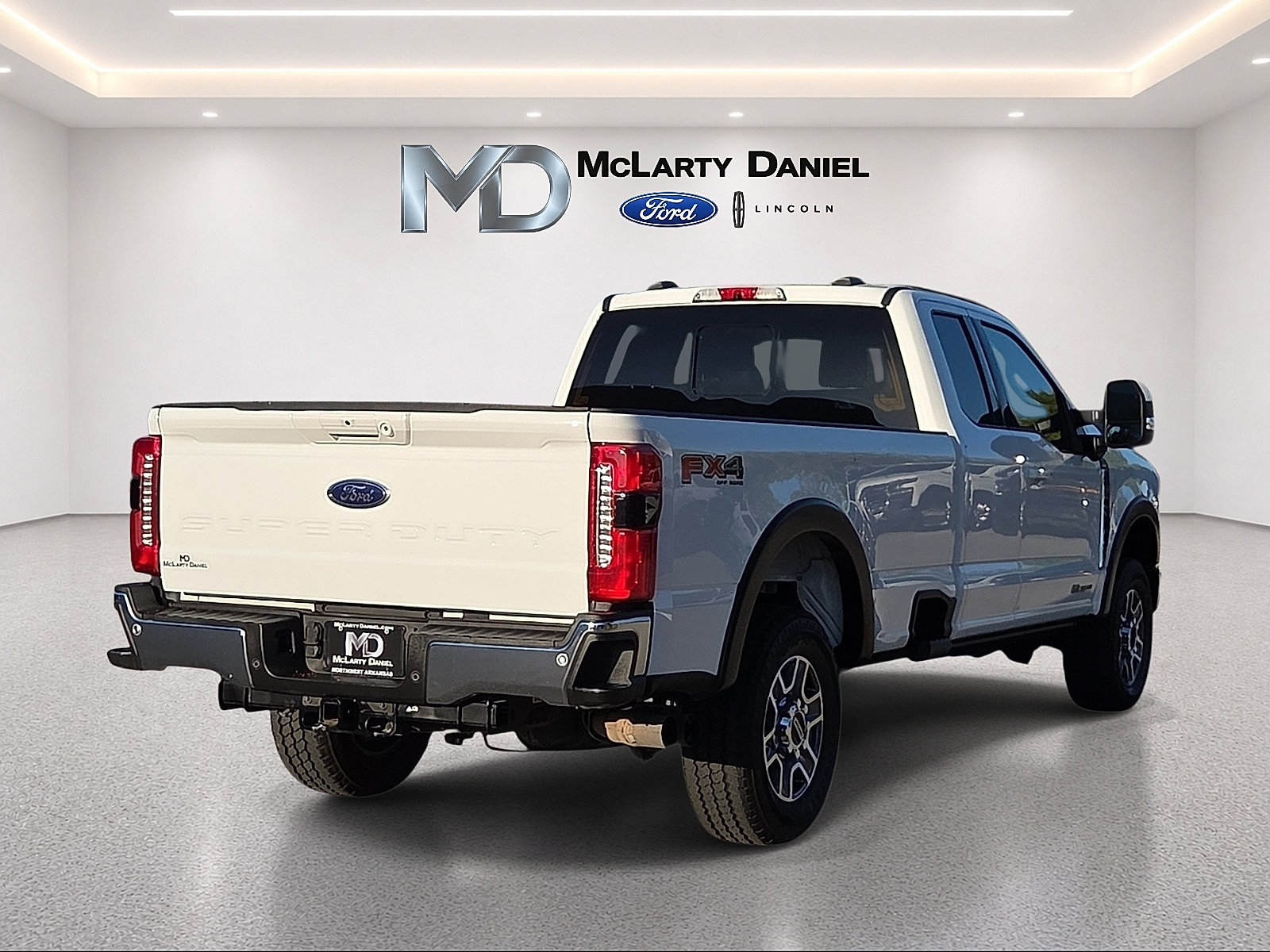 Certified 2023 Ford F250 Lariat w/ FX4 Off-Road Package AWD/4WD image 5