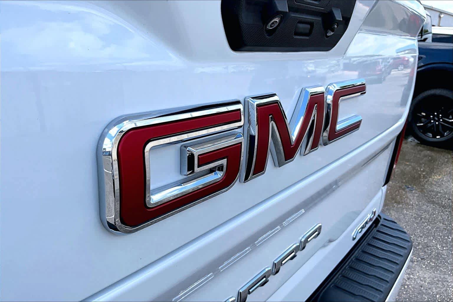 Used 2021 GMC Sierra 2500 AT4 AWD/4WD image 31