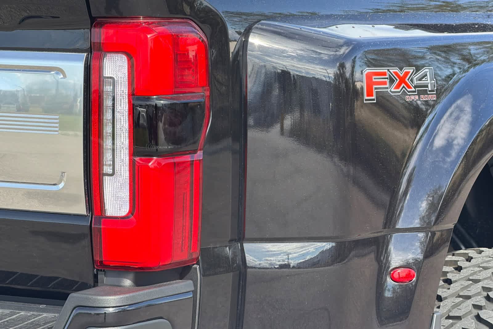 Certified 2024 Ford F450 Limited w/ FX4 Off-Road Package AWD/4WD image 27