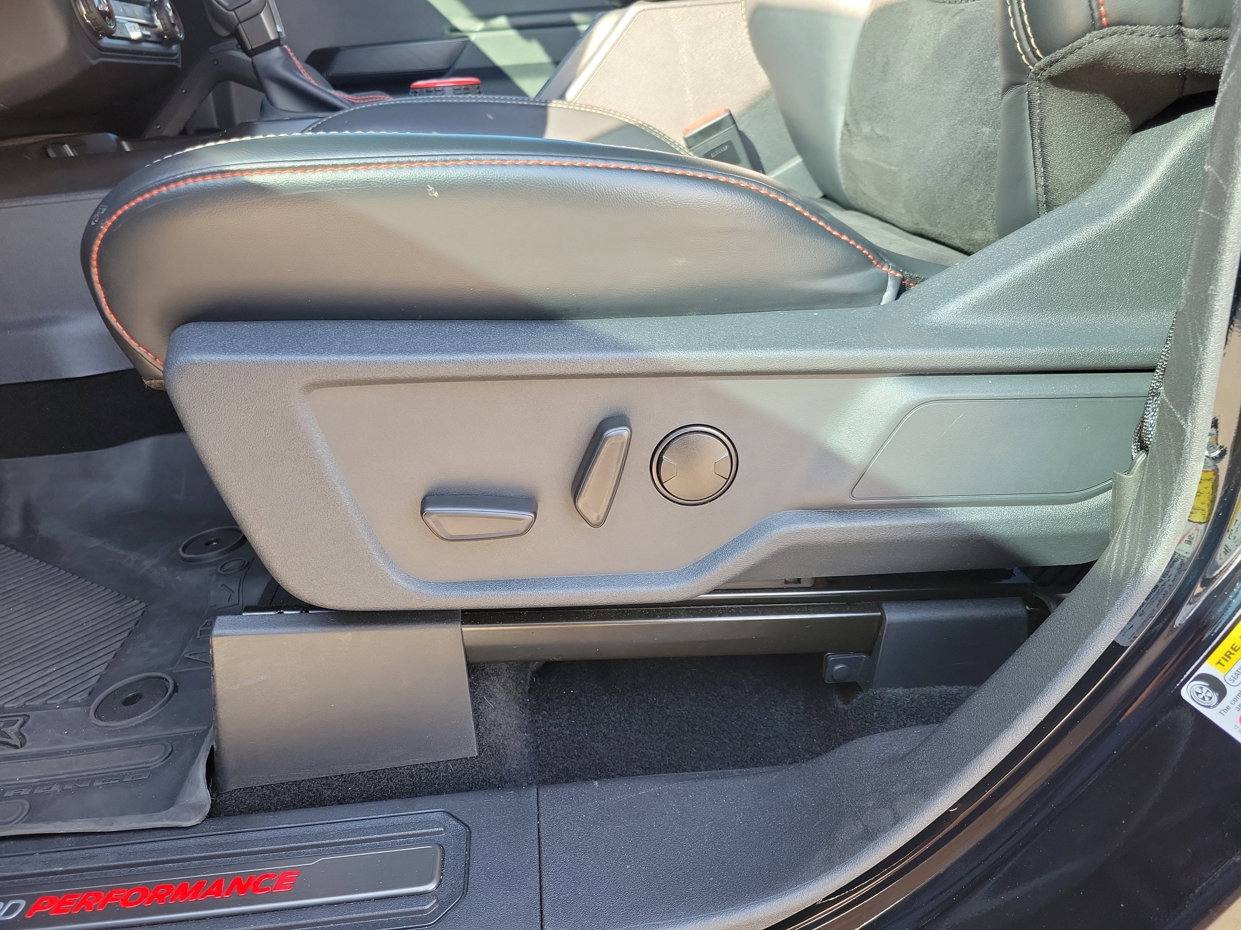 Certified 2024 Ford Bronco Raptor image 9