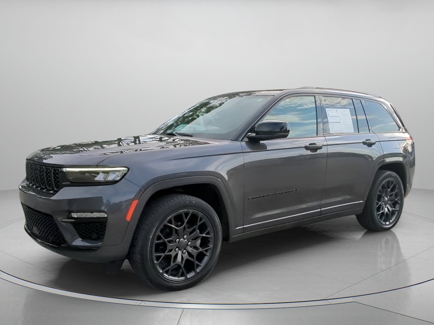 Used 2025 Jeep Grand Cherokee Summit w/ Obsidian Package AWD/4WD image 13